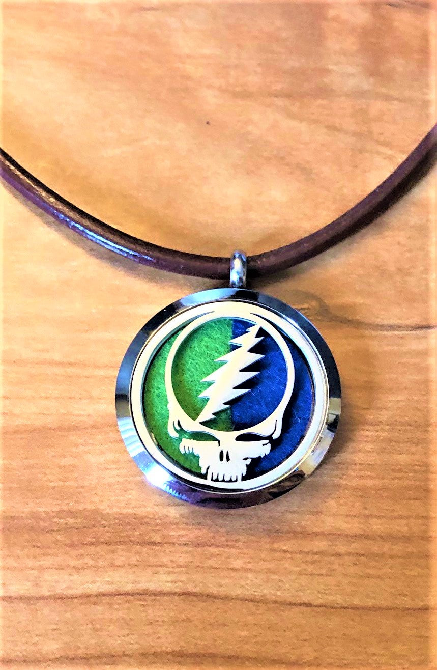 GD Steal Your Face - Essential Oil Diffuser Necklace