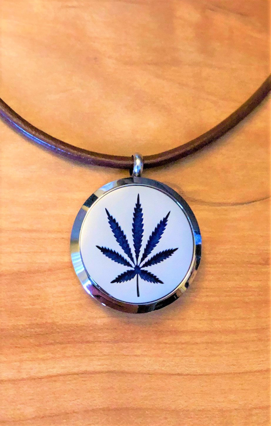 Cannabis Leaf- Essential Oil Diffuser Necklace