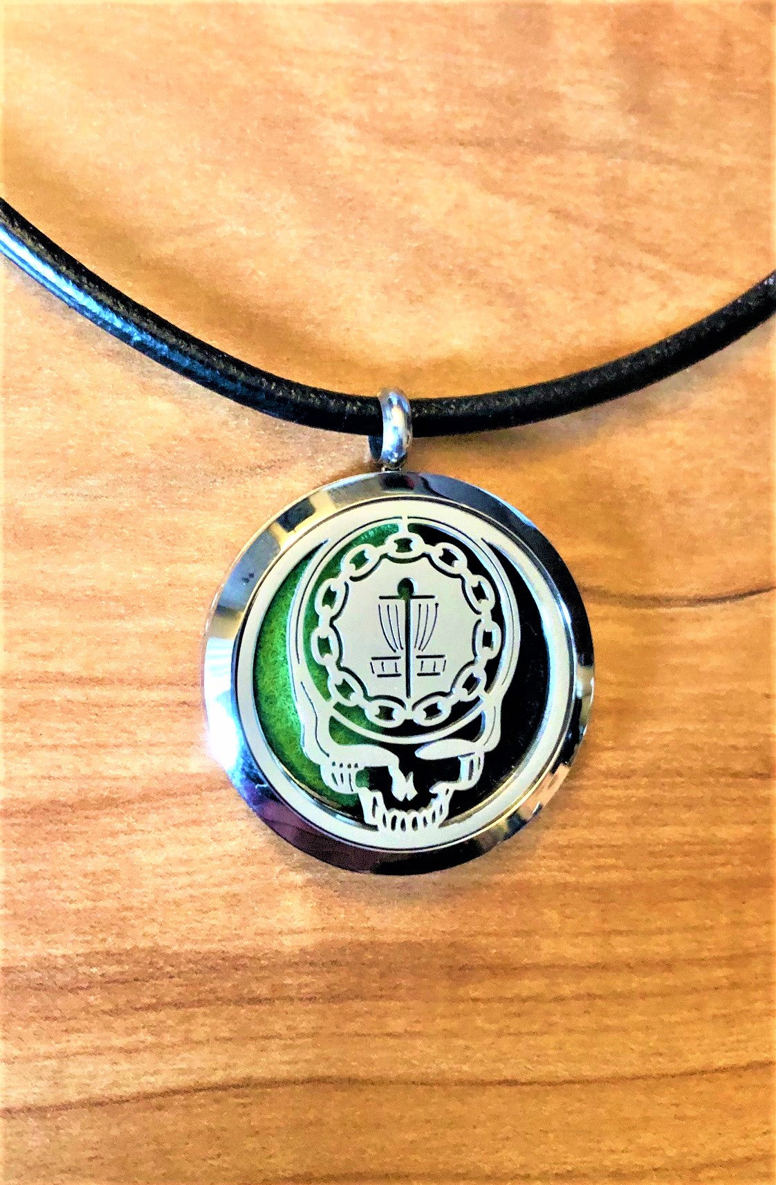 Disc Golf Steal Your Face- Essential Oil Diffuser Necklace