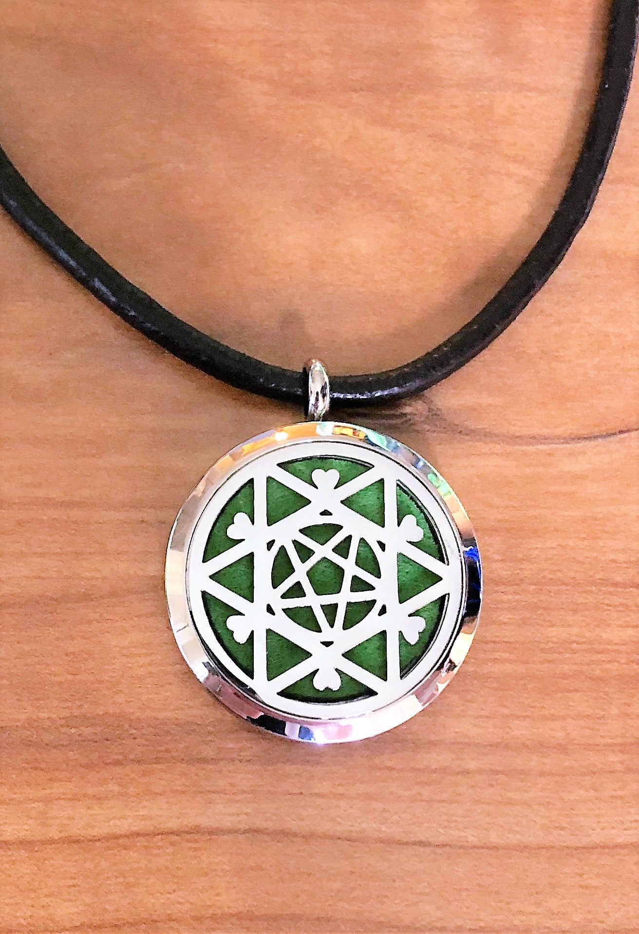 Pantacle - Essential Oil Diffuser Necklace